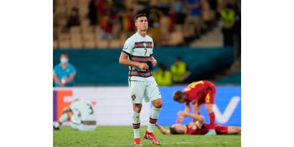 Ronaldon selkä, nuoruutemme Ronaldon selkä, nuoruutemme
